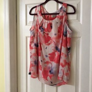EUC Tahari tank top - beautiful floral, size 1X
